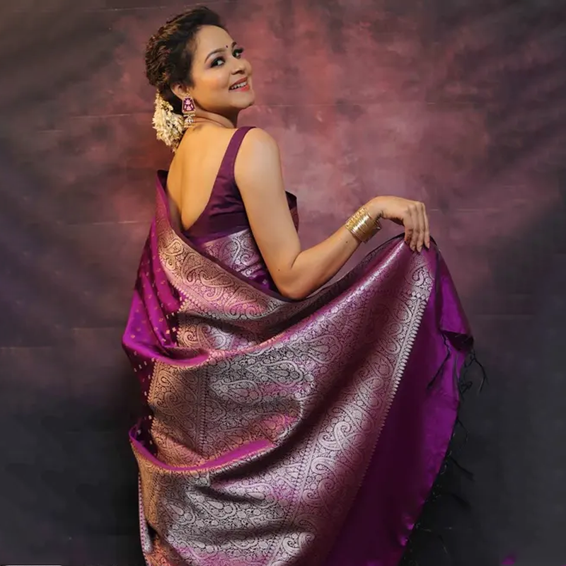 Woven Kanjivaram Pure Silk, Art Silk Saree