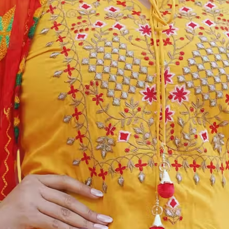 Women Round Cut kurti with Emboridered work Full plain patiala with chiffon dupatta